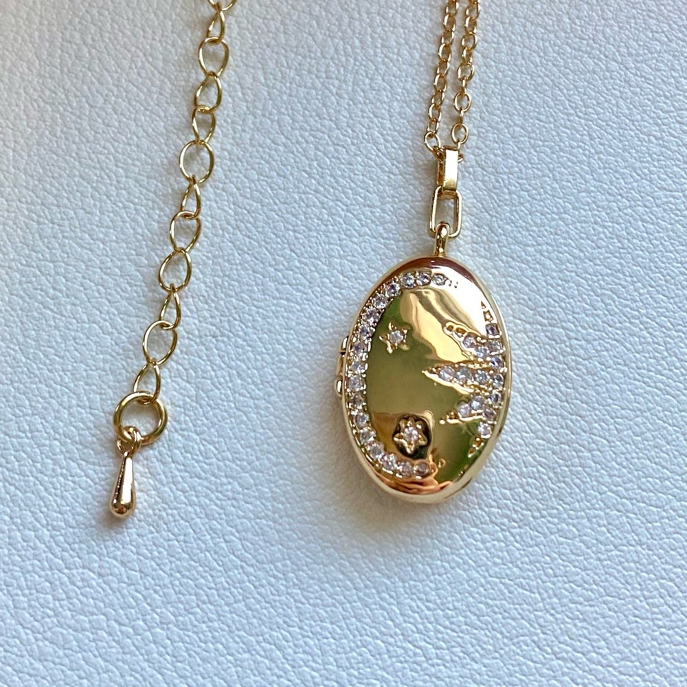 Elegant Gold Star and moon Locket Necklace